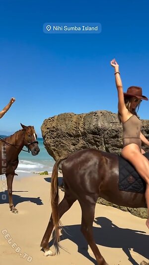 Alessandra Ambrosio Nude Leaked Photo #762