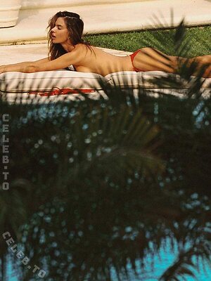 Alessandra Ambrosio Nude Leaked Photo #809