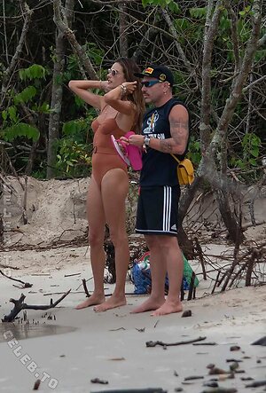 Alessandra Ambrosio photo