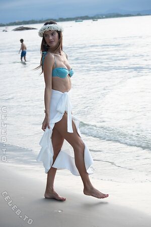 Alessandra Ambrosio photo