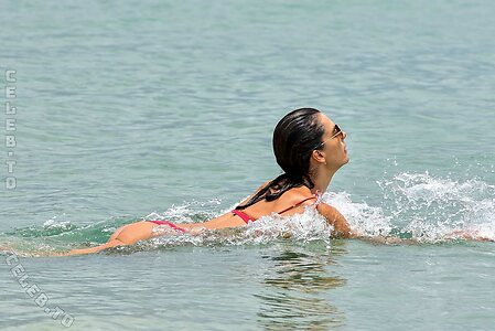 Alessandra Ambrosio photo
