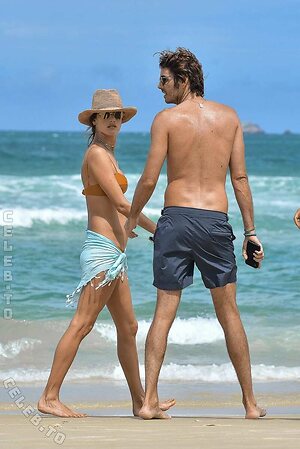Alessandra Ambrosio photo