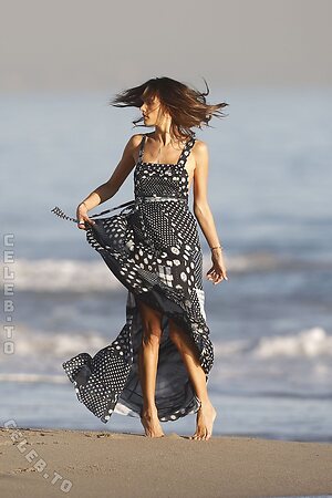 Alessandra Ambrosio photo