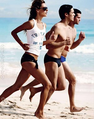 Alessandra Ambrosio photo