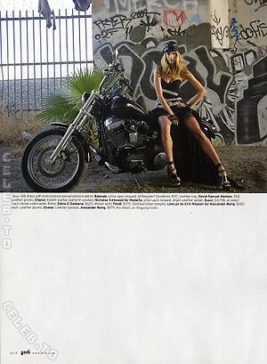 Alessandra Ambrosio leaked photo #2189
