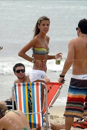 Alessandra Ambrosio leaked photo #2197