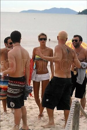 Alessandra Ambrosio leaked photo #2198