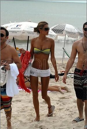 Alessandra Ambrosio leaked photo #2202