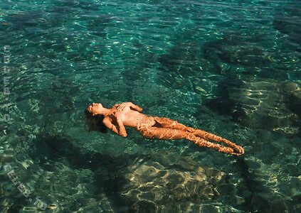 Alessandra Ambrosio leaked photo #2247