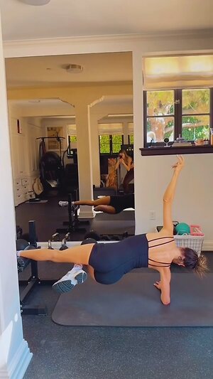 Alessandra Ambrosio leaked photo #2272