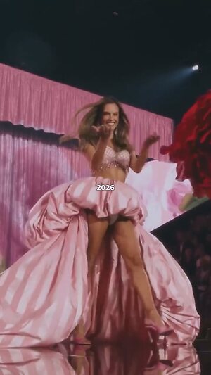 Alessandra Ambrosio leaked photo #2292