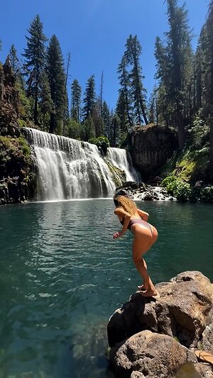 Alessandra Ambrosio leaked photo #2407