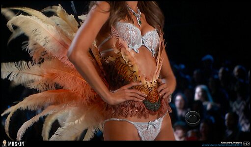 Alessandra Ambrosio leaked photo #2559