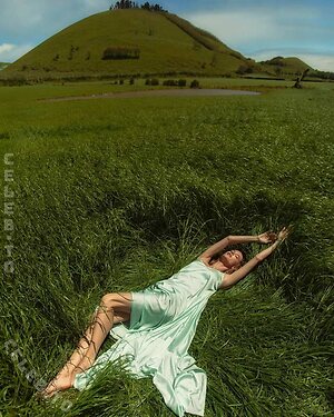 Alessandra Ambrosio leaked photo #2584