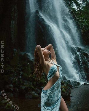 Alessandra Ambrosio leaked photo #2587