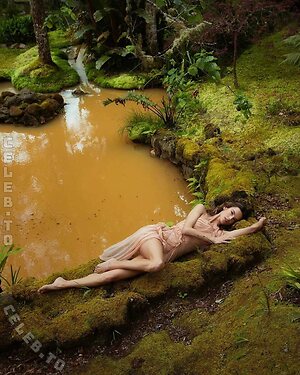 Alessandra Ambrosio leaked photo #2596