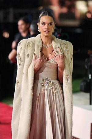 Alessandra Ambrosio leaked photo #2628