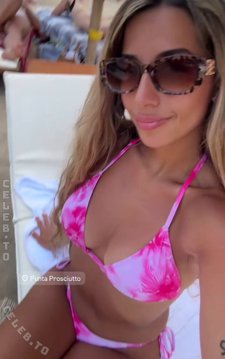 Alessandra Riili photo