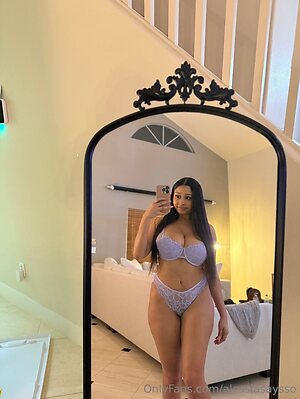 Alessiasaysso leaked photo #8