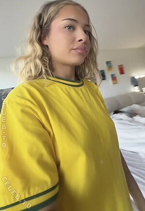 ALESSIASXR More Nude Photos