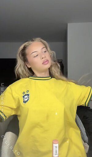 ALESSIASXR Nude Photos