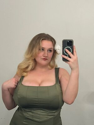 Alex P Nude Leaked Photo #14