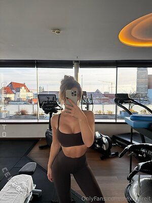 Alexa Breit Nude Leaked Photo #310