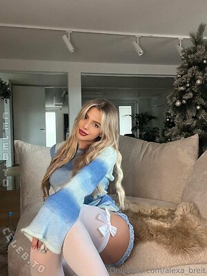 Alexa Breit Nude Leaked Photo #390