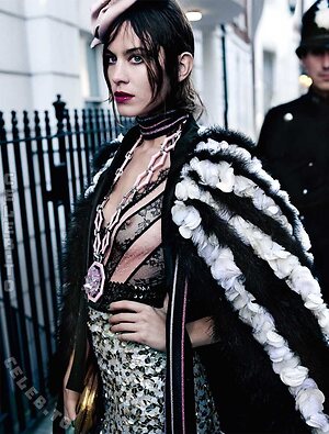 Alexa Chung Nude Leaked Photo #6