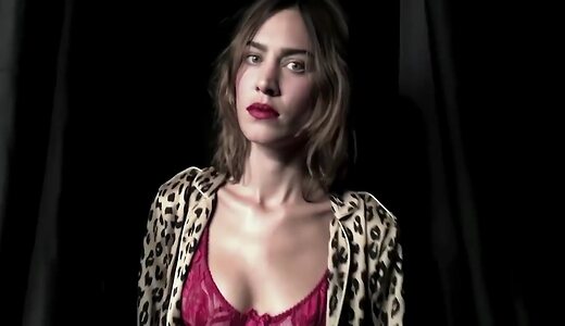 Alexa Chung leaked photo #42