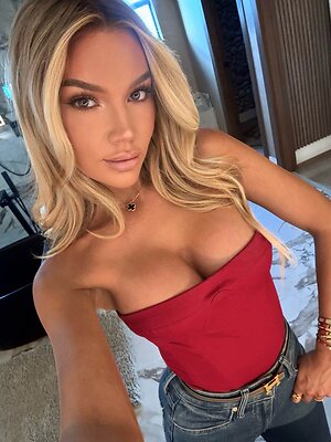 Alexa Collins