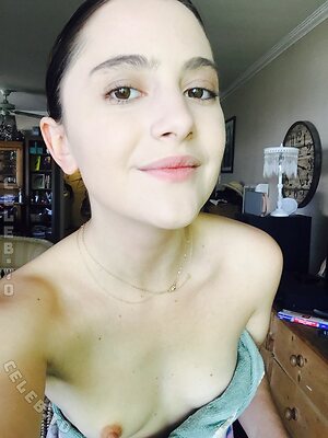 Alexa Nikolas leaked photo #14