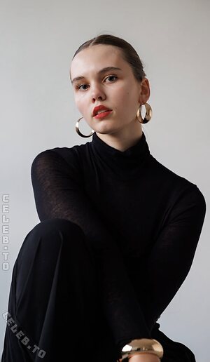 Alexa Wendel Nude Leaked Photo #12