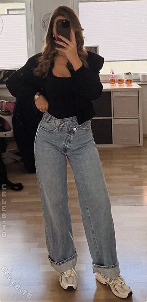 Alexa Wendel Nude Leaked Photo #14