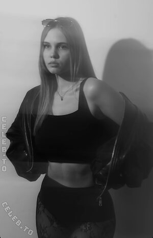 Alexa Wendel photo