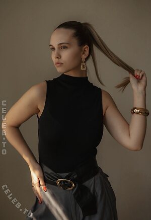 Alexa Wendel photo