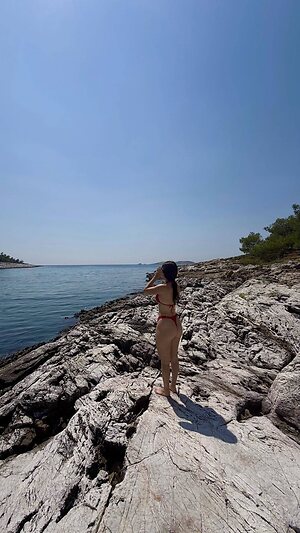 Alexandra Birsan leaked photo #7