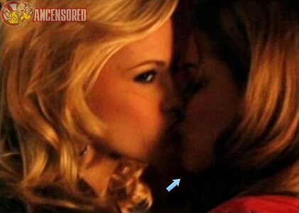 Alexandra Breckenridge leaked photo #11