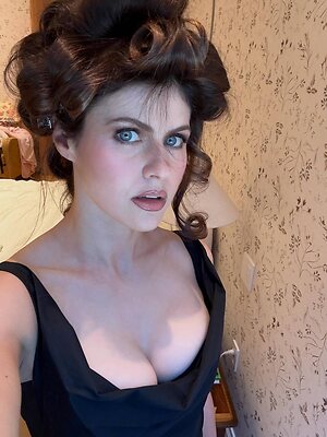Alexandra Daddario