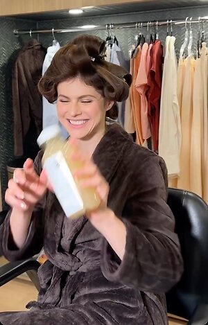 Alexandra Daddario leaked photo #343