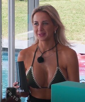 Alexandra Leonhard leaked photo #19