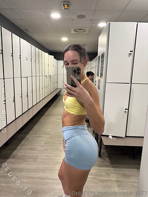Alexandraa_97 Nude Leaked Photo #5