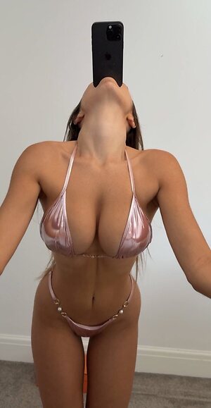 alexandrapembroke leaked photo #6
