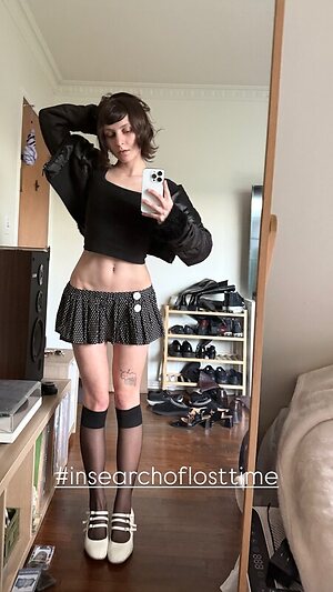 Alexandria Brady leaked photo #9