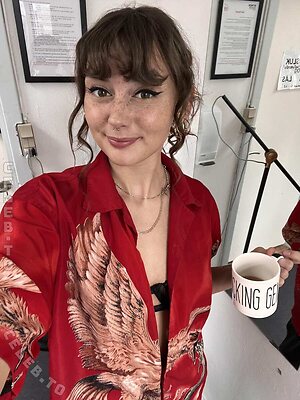 Alexia Burns Nude Leaked Photo #31