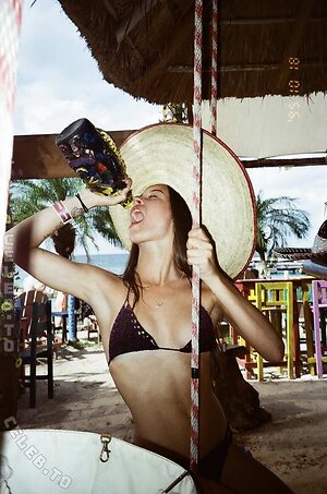 Alexis Bitty Nude Leaked Photo #8