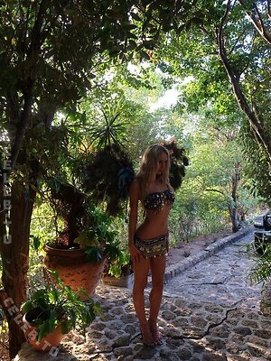 Alexis Ren Nude Leaked Photo #19