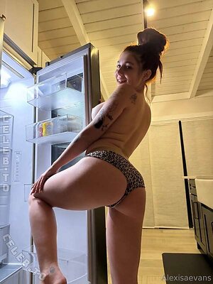 Alexisaevans leaked photo #866
