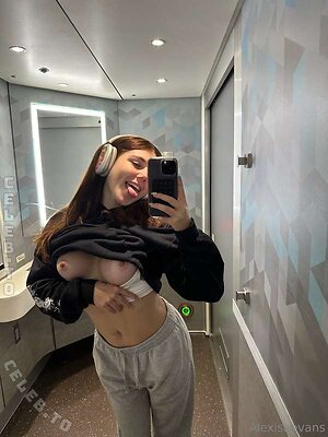 Alexisaevans leaked photo #934