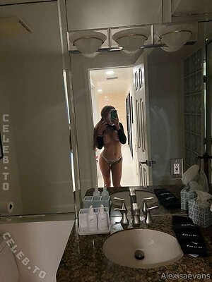 Alexisaevans leaked photo #966